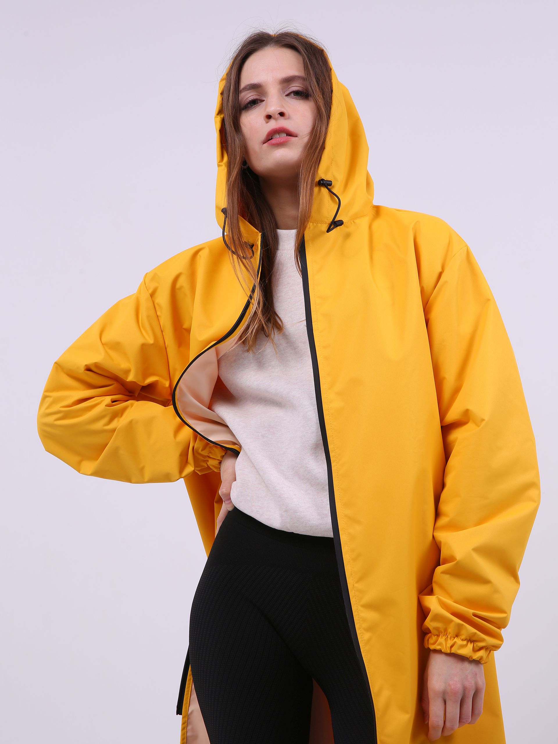 Базовый мембранный плащ дождевик на молнии женский